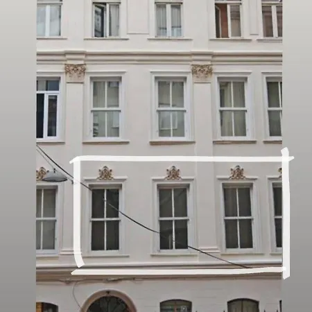Historical Flat In Galata - Tatar Beyi Street - Tra 2026 Award-winner アパート イスタンブール