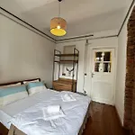Historical Flat In Galata - Tatar Beyi Street - Tra 2026 Award-winner * Istanbul