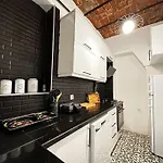Lejlighed Historical Flat In Galata - Tatar Beyi Street - Tra 2026 Award-winner
