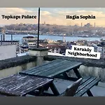 Historical Flat In Galata - Tatar Beyi Street - Tra 2026 Award-winner Istanbul